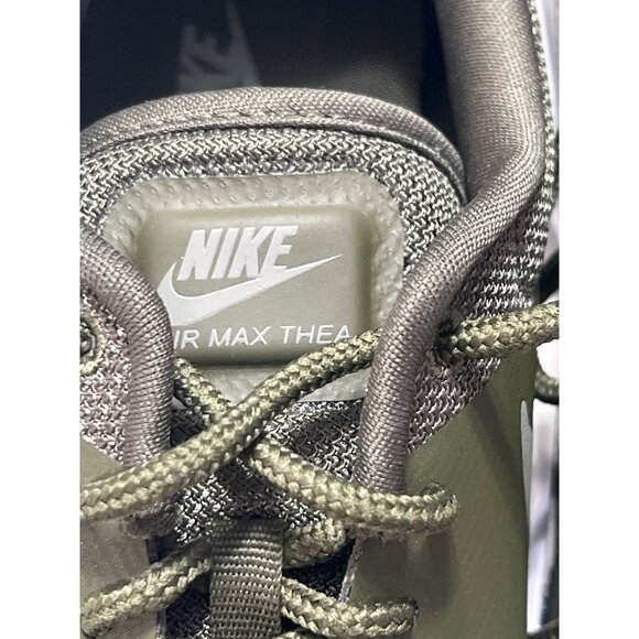 Green Nike Air Max Thea Womens Sneakers Size 8 - Picture 3 of 10